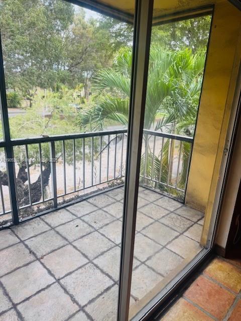 KENDALL HEIGHTS CONDO - Residential