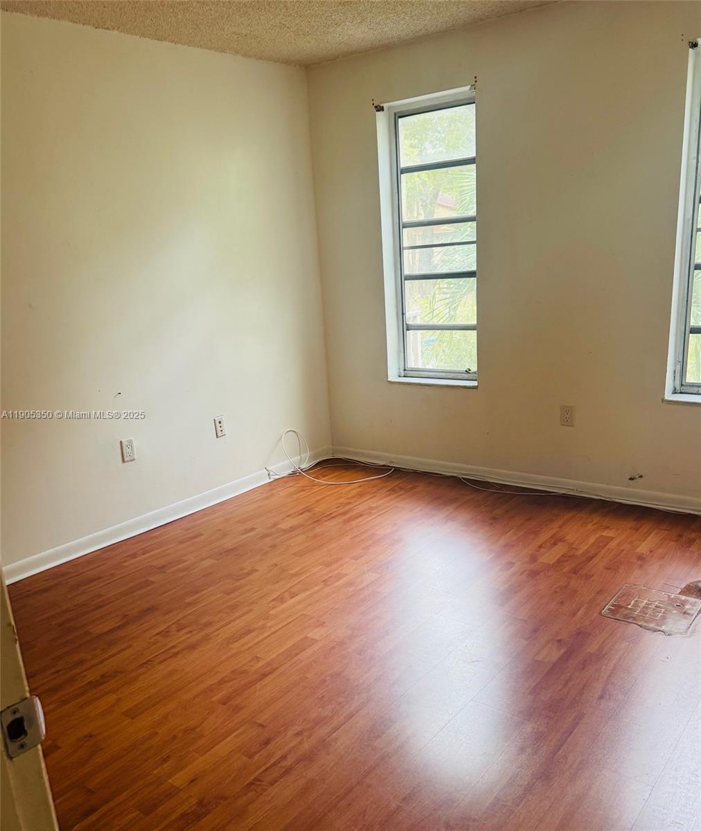 KENDALL HEIGHTS CONDO - Residential