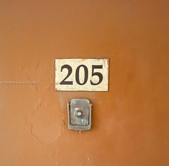 KENDALL HEIGHTS CONDO - Residential