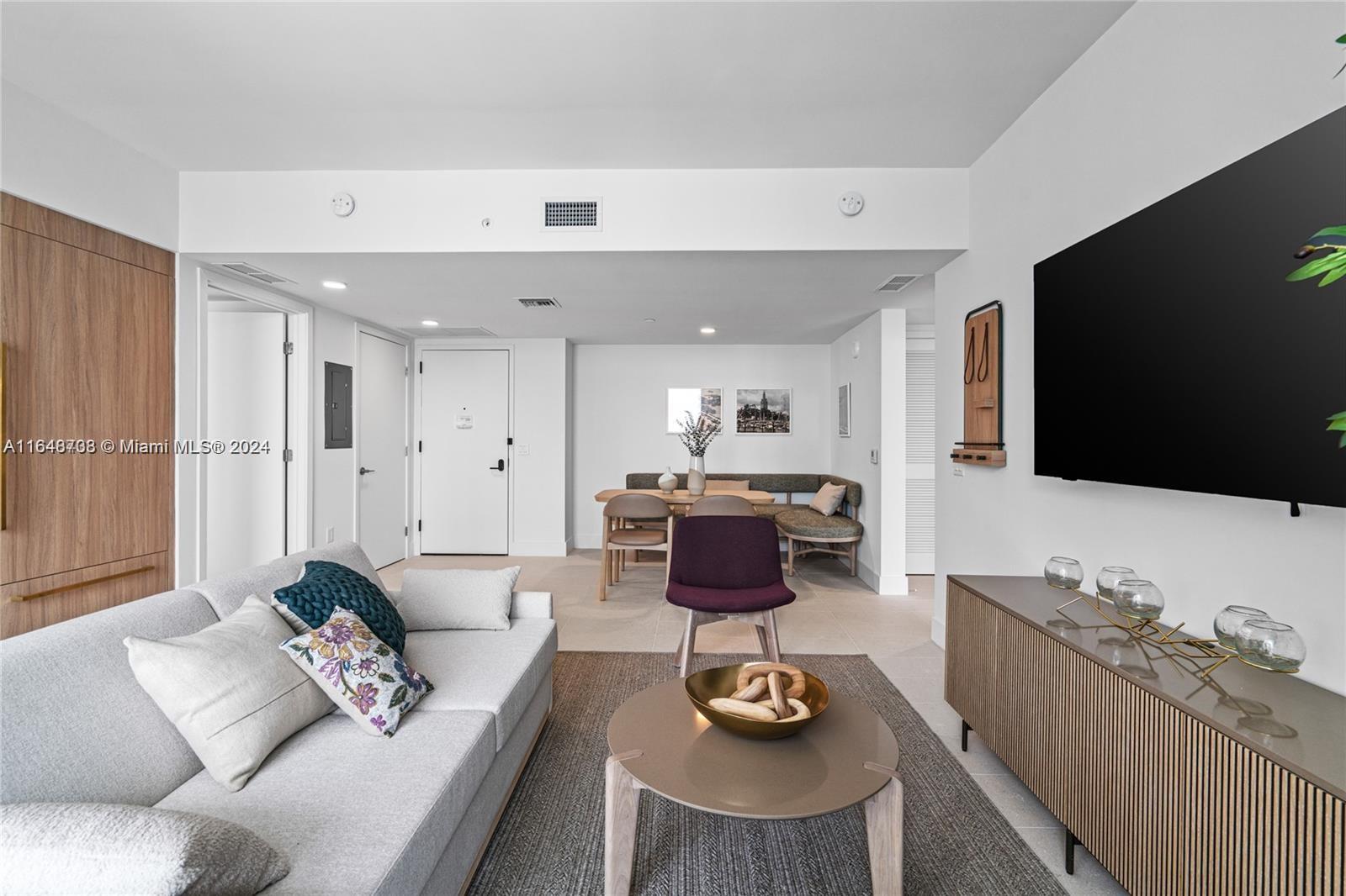 601 NE 1st Ave 3101
