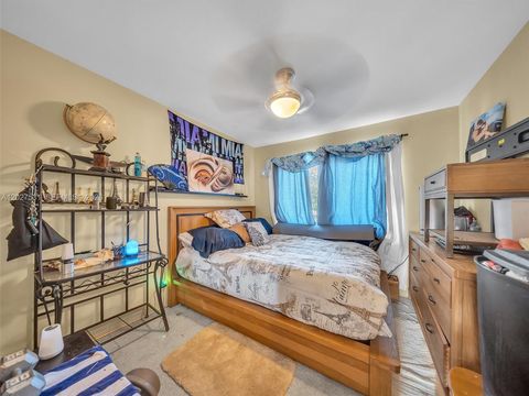 Tiny photo for 4321 NE 15th Ter, Oakland Park, FL 33334 (MLS # A12027531)