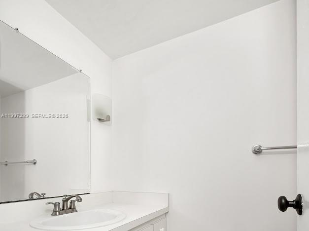 CARLYLE PLAZA CONDO - Residential