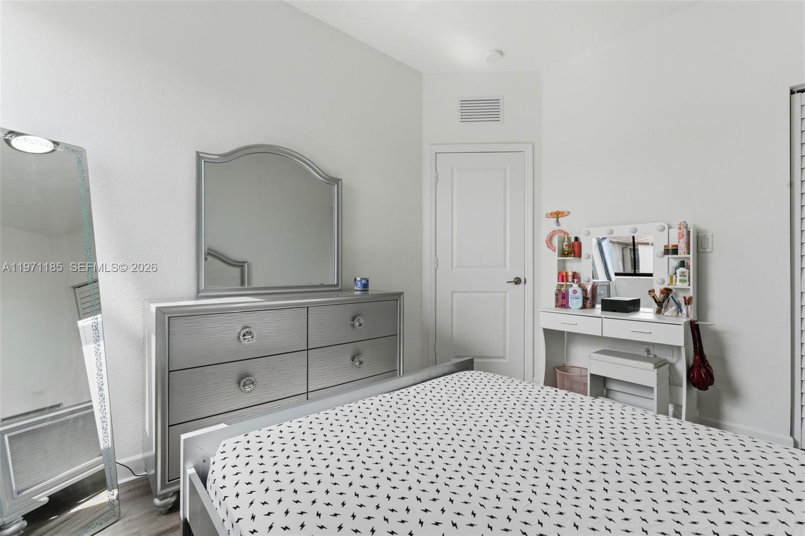 ENCLAVE SOUTH PHASE 2 - Residential