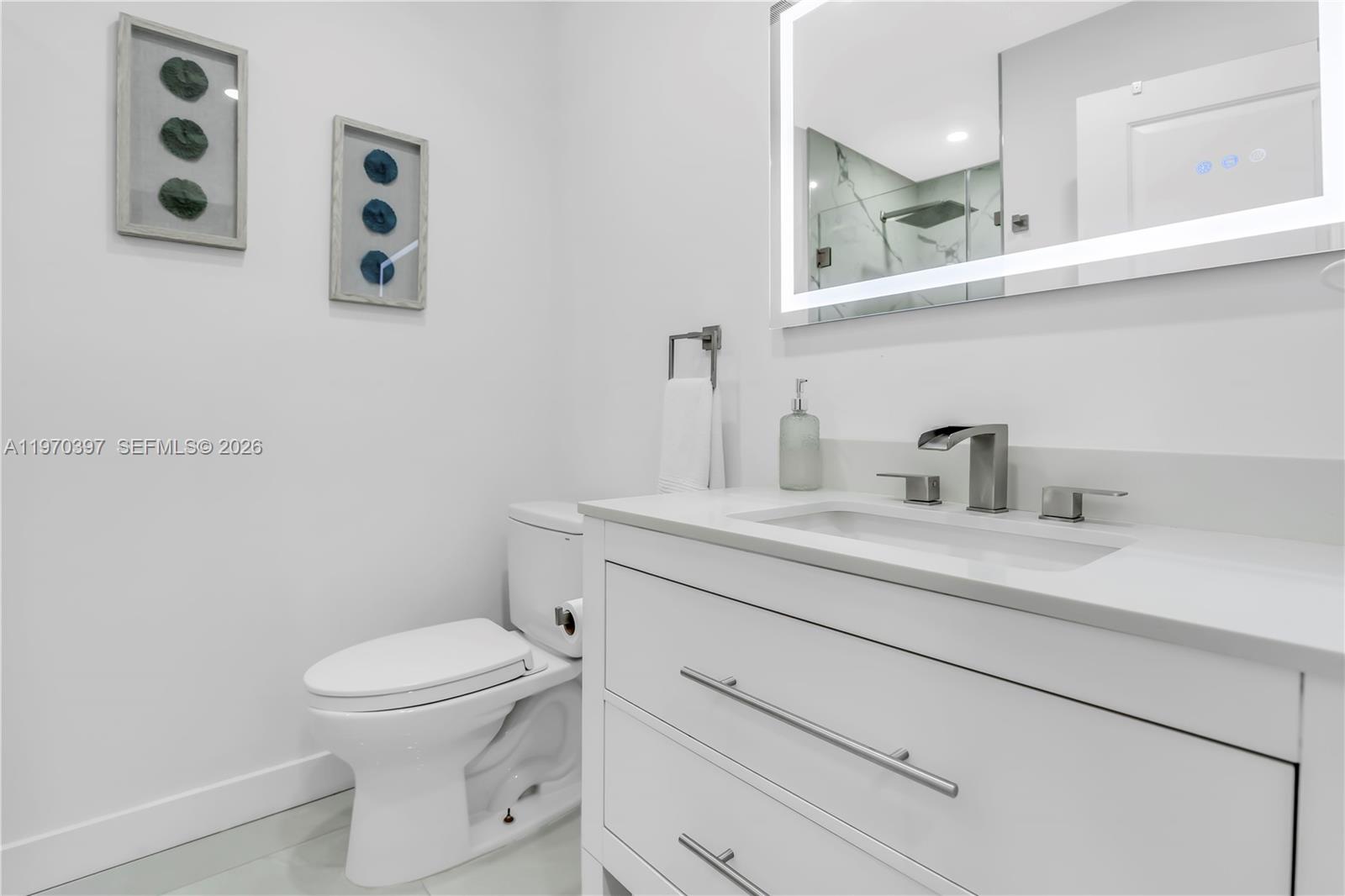 HOLLYWOOD GARDENS CONDOMI - Residential