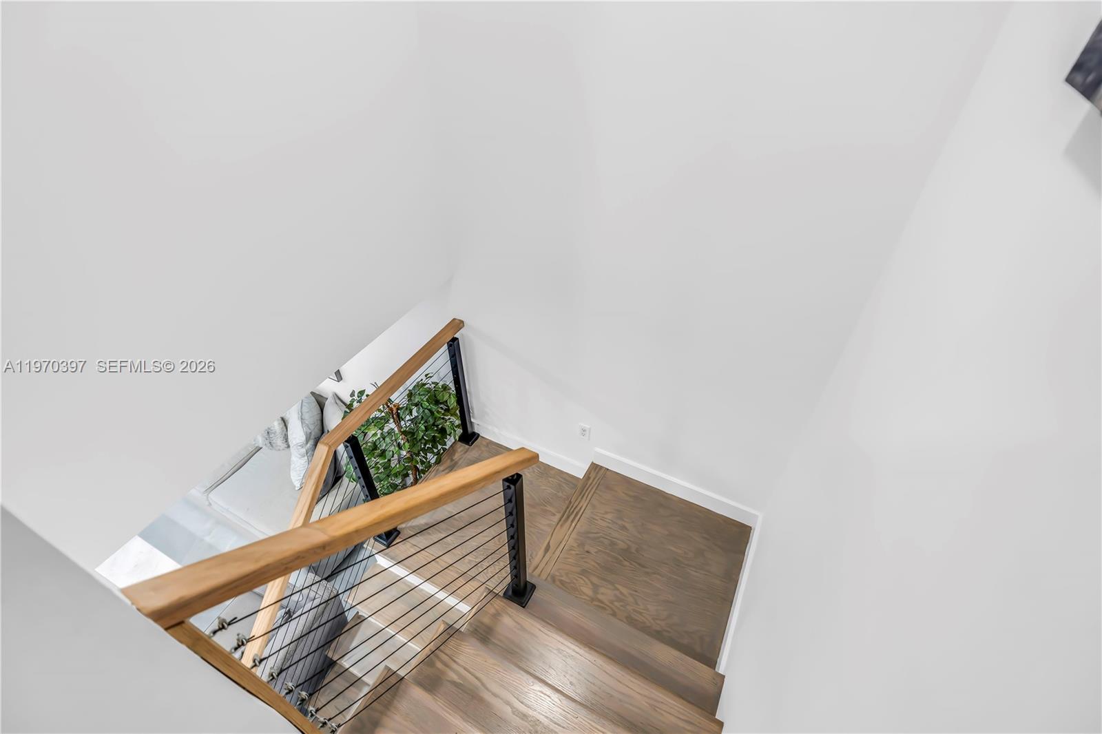 HOLLYWOOD GARDENS CONDOMI - Residential