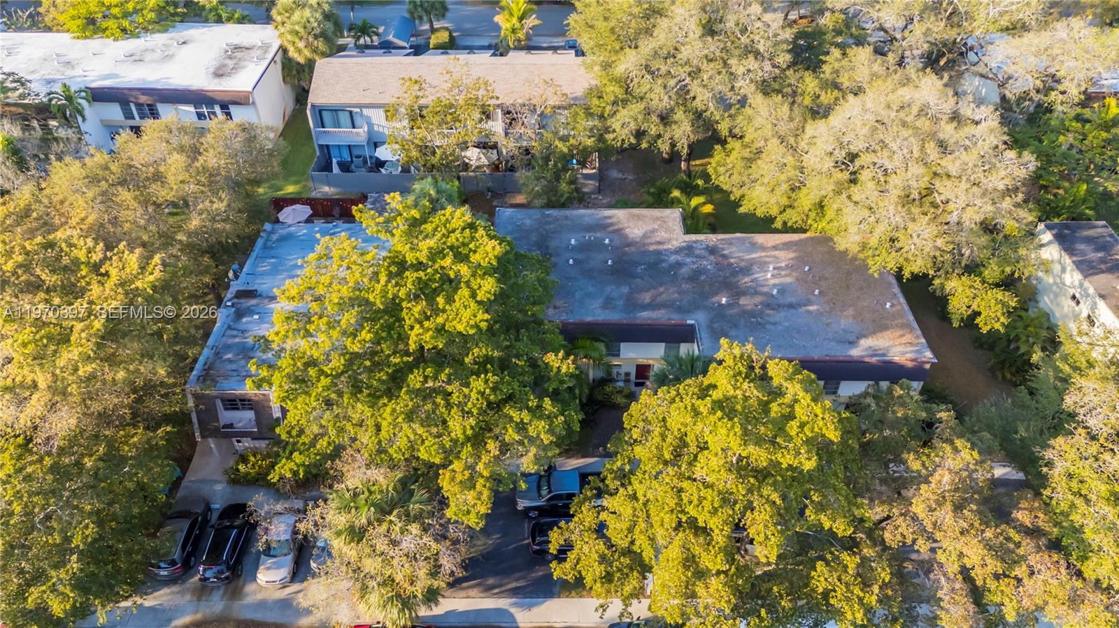 HOLLYWOOD GARDENS CONDOMI - Residential