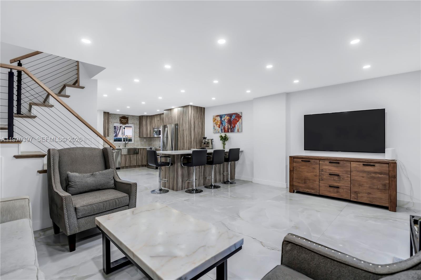 HOLLYWOOD GARDENS CONDOMI - Residential