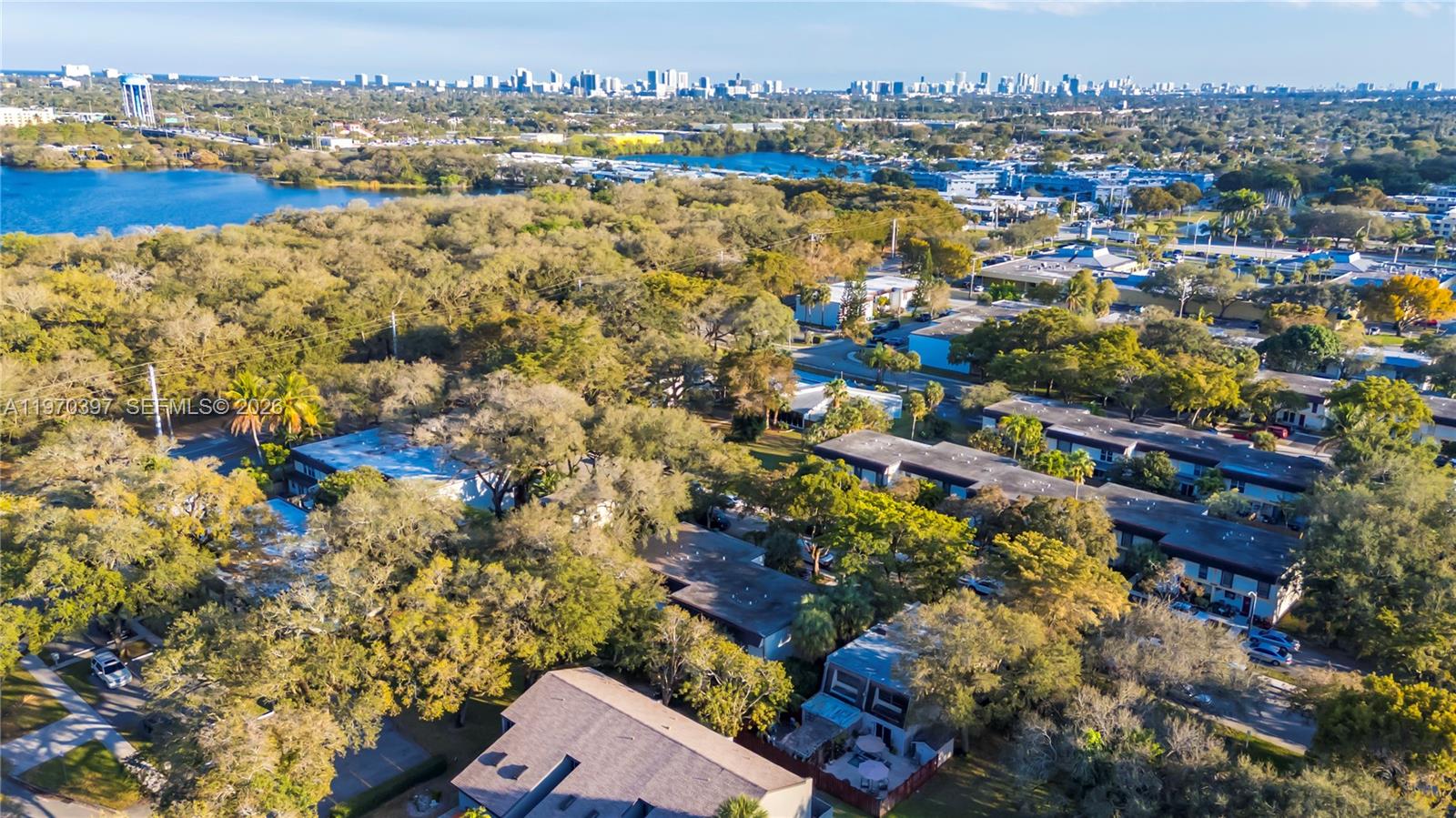 HOLLYWOOD GARDENS CONDOMI - Residential