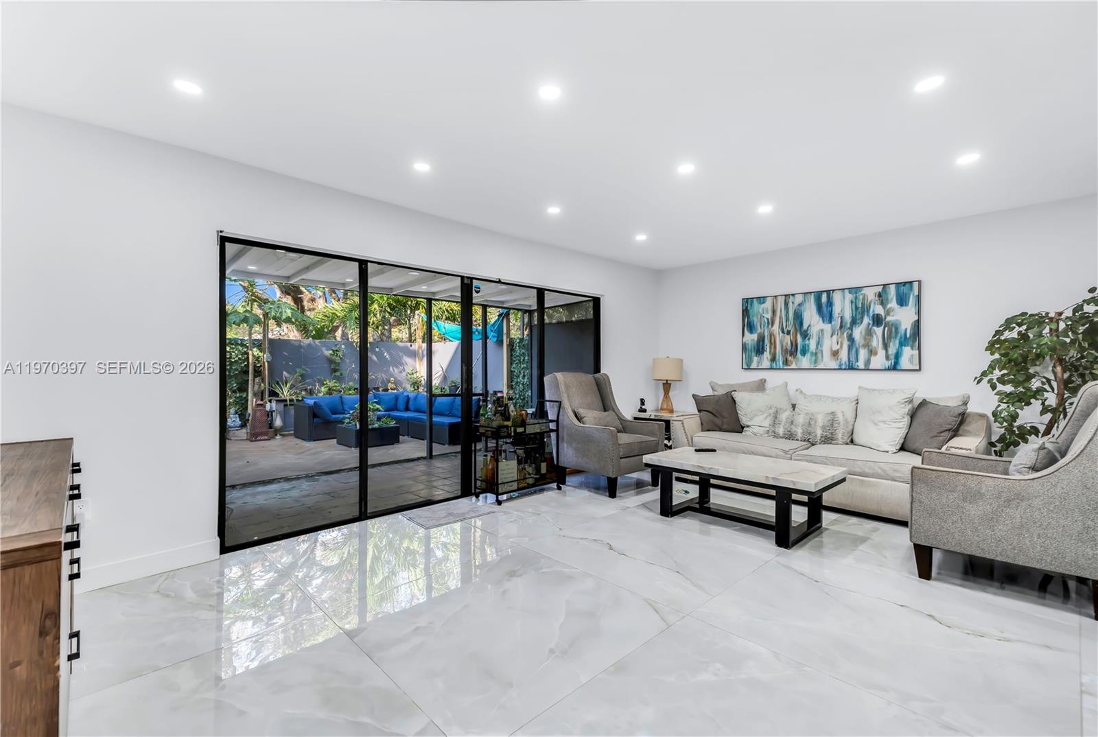 HOLLYWOOD GARDENS CONDOMI - Residential