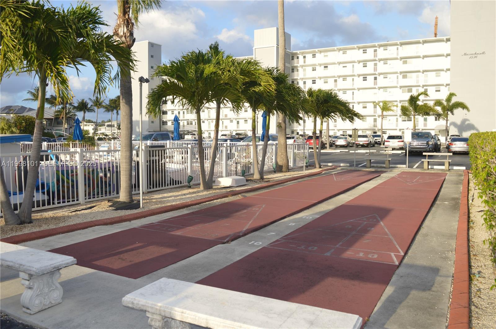 PENNSYLVANIA CONDOMINIUM - Residential