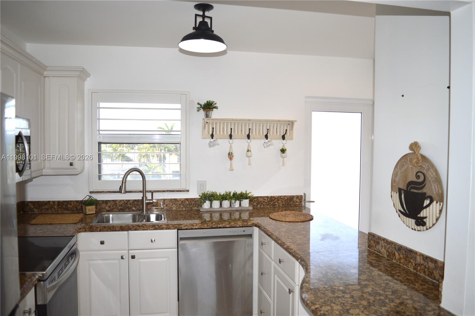 PENNSYLVANIA CONDOMINIUM - Residential