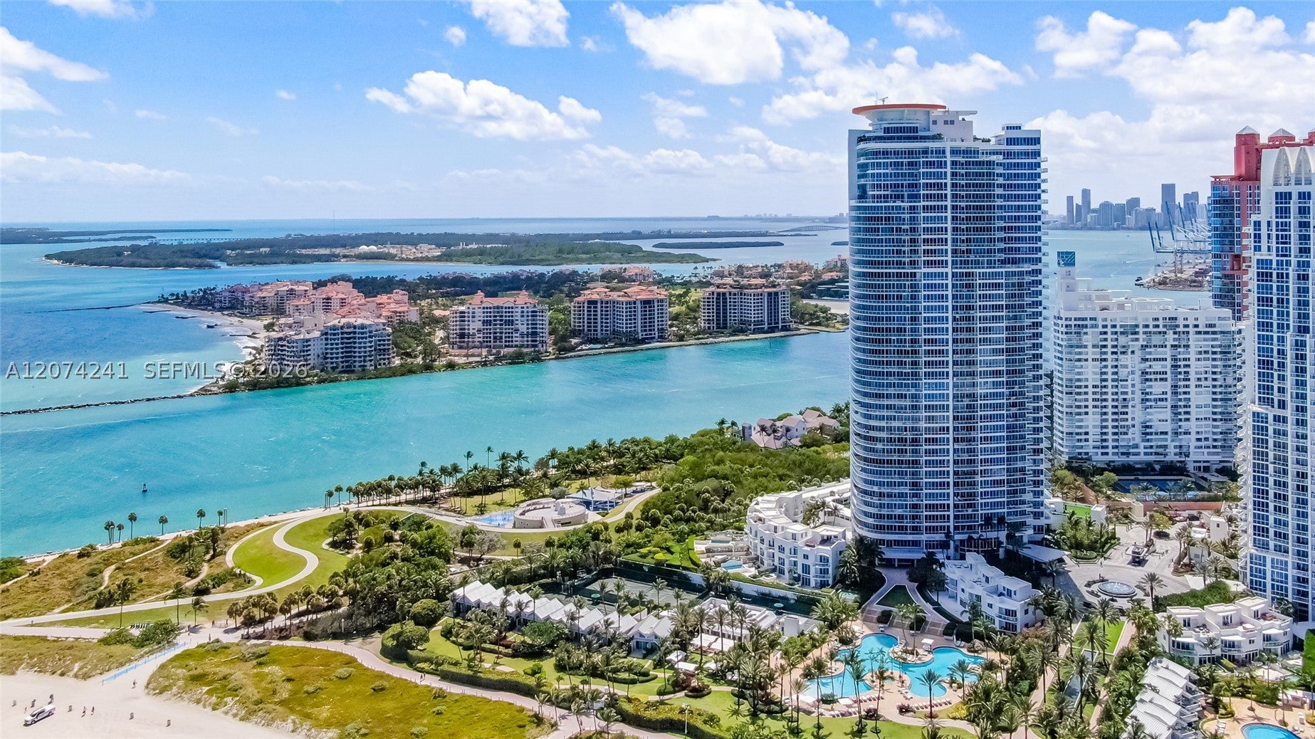 100 S Pointe Dr 1810