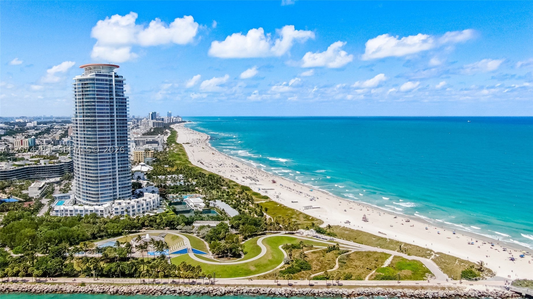 100 S Pointe Dr 1810