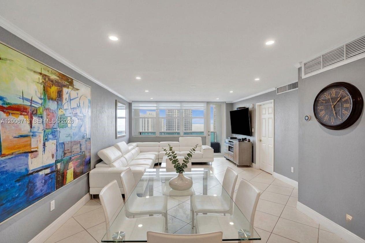 AQUASOL CONDO - Residential