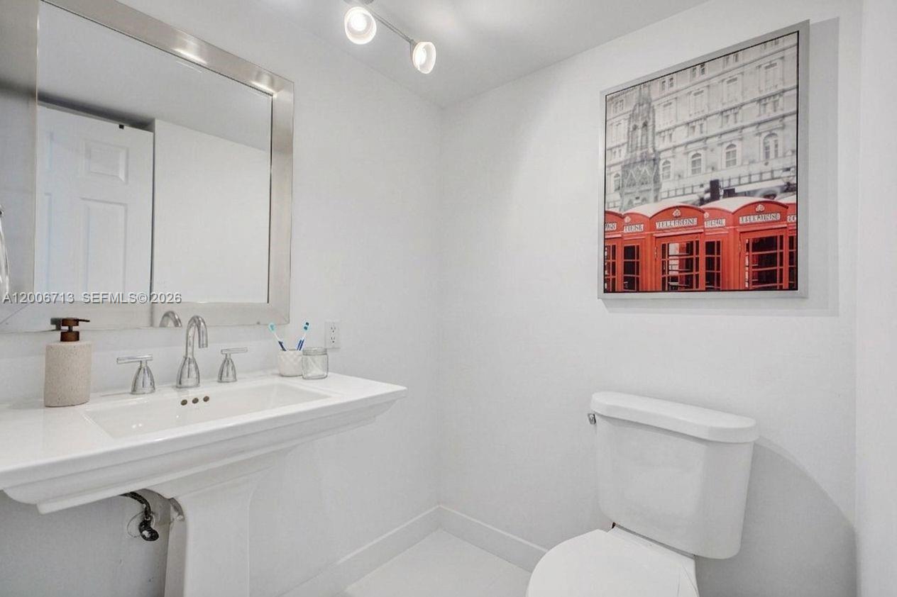 AQUASOL CONDO - Residential