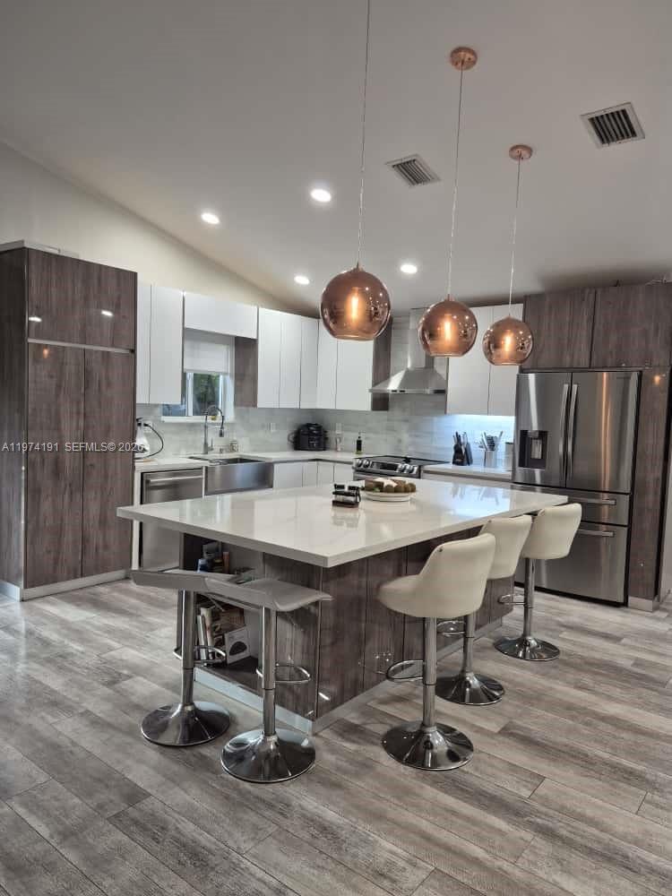 HOLLYWOOD GARDENS - Residential