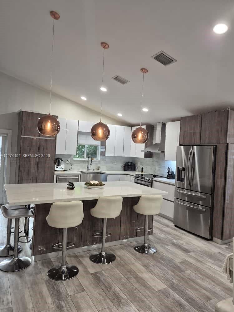 HOLLYWOOD GARDENS - Residential