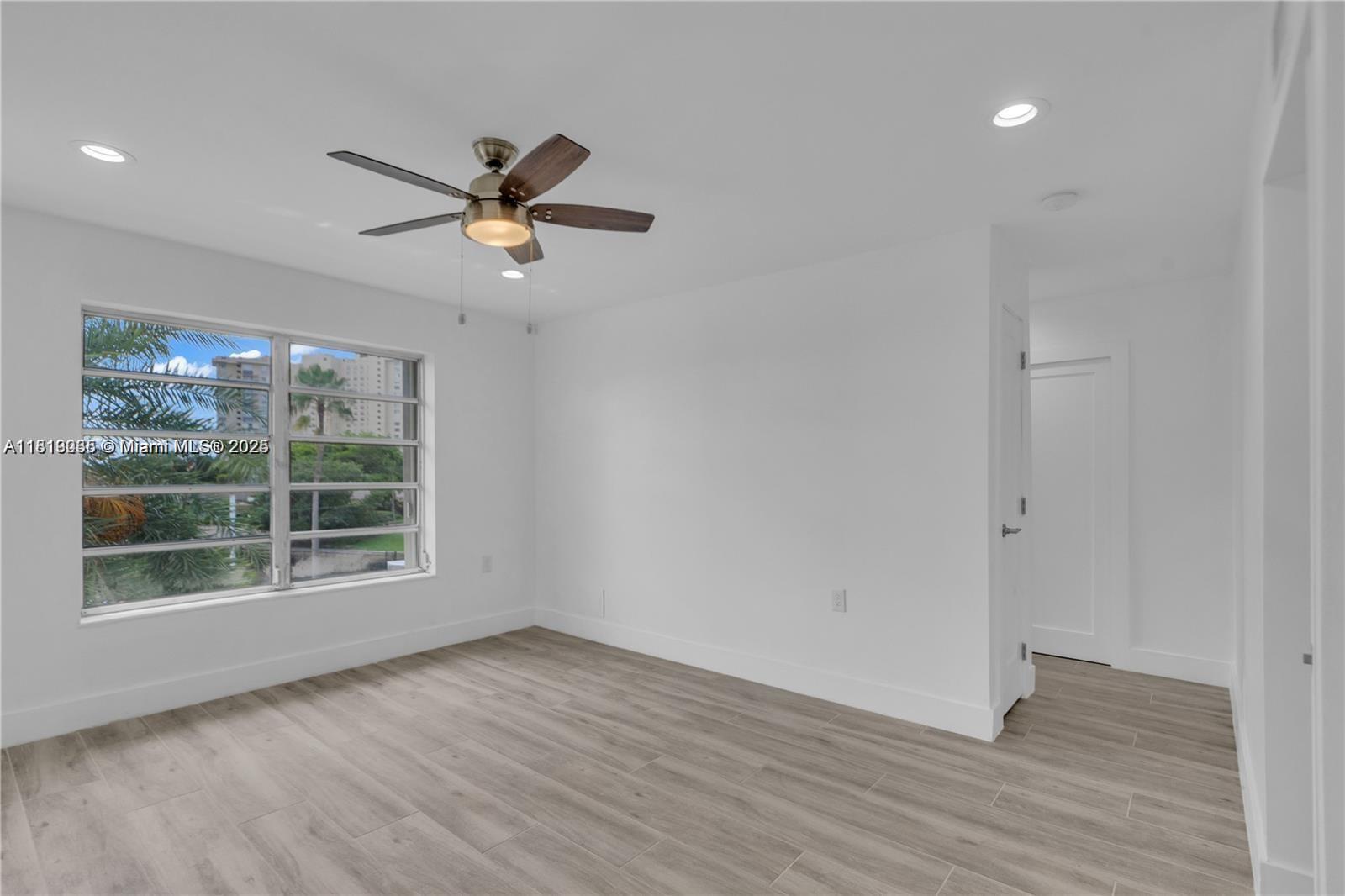 LIDO BAY - Residential Lease