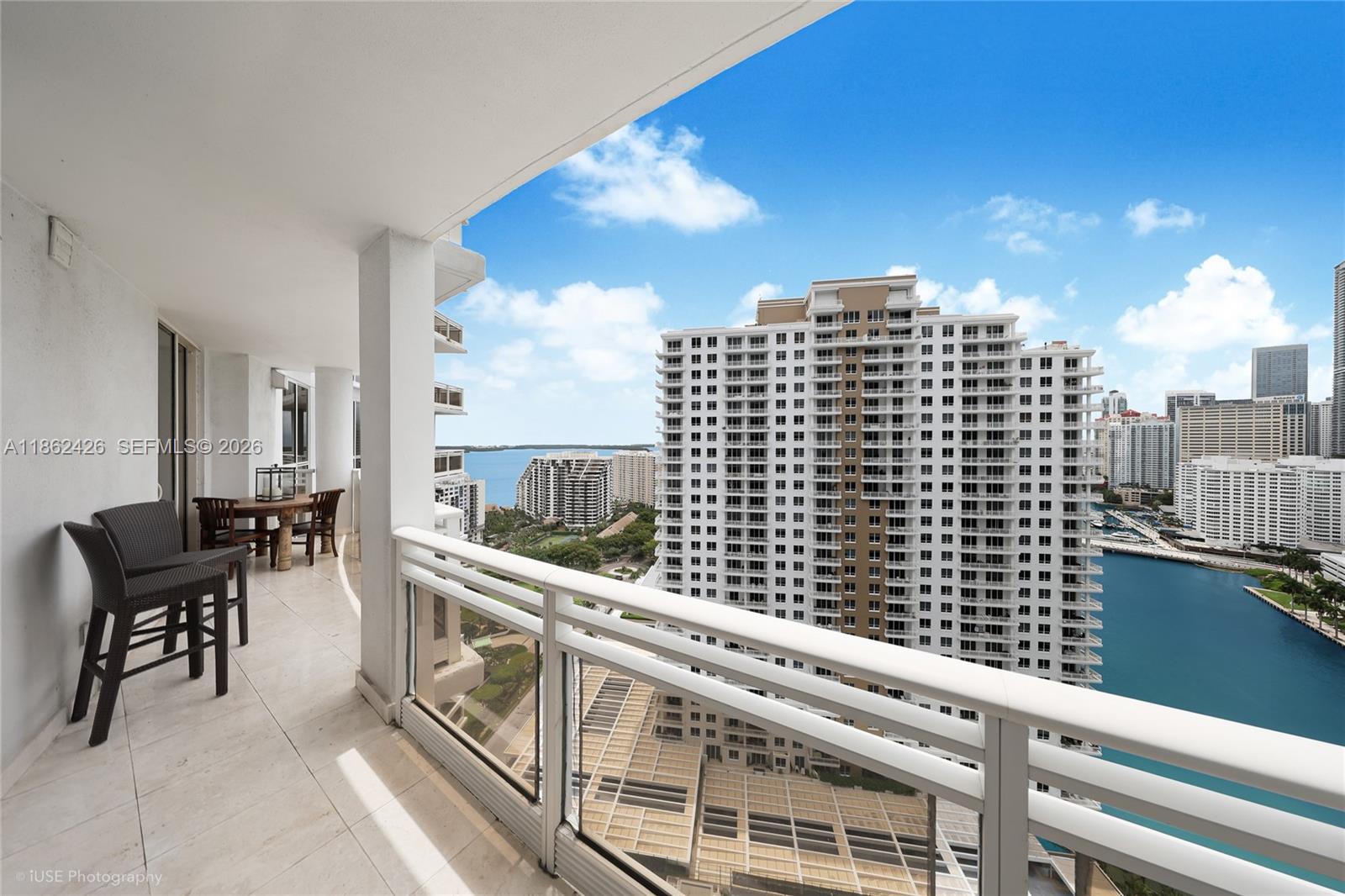 CARBONELL CONDO - Residential
