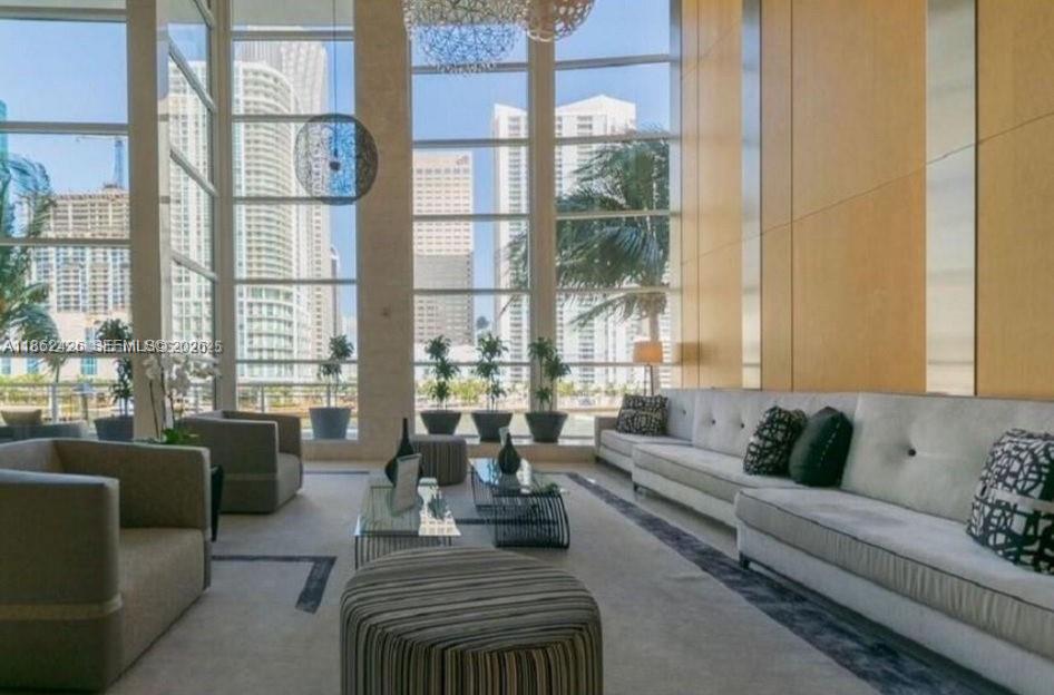 CARBONELL CONDO - Residential
