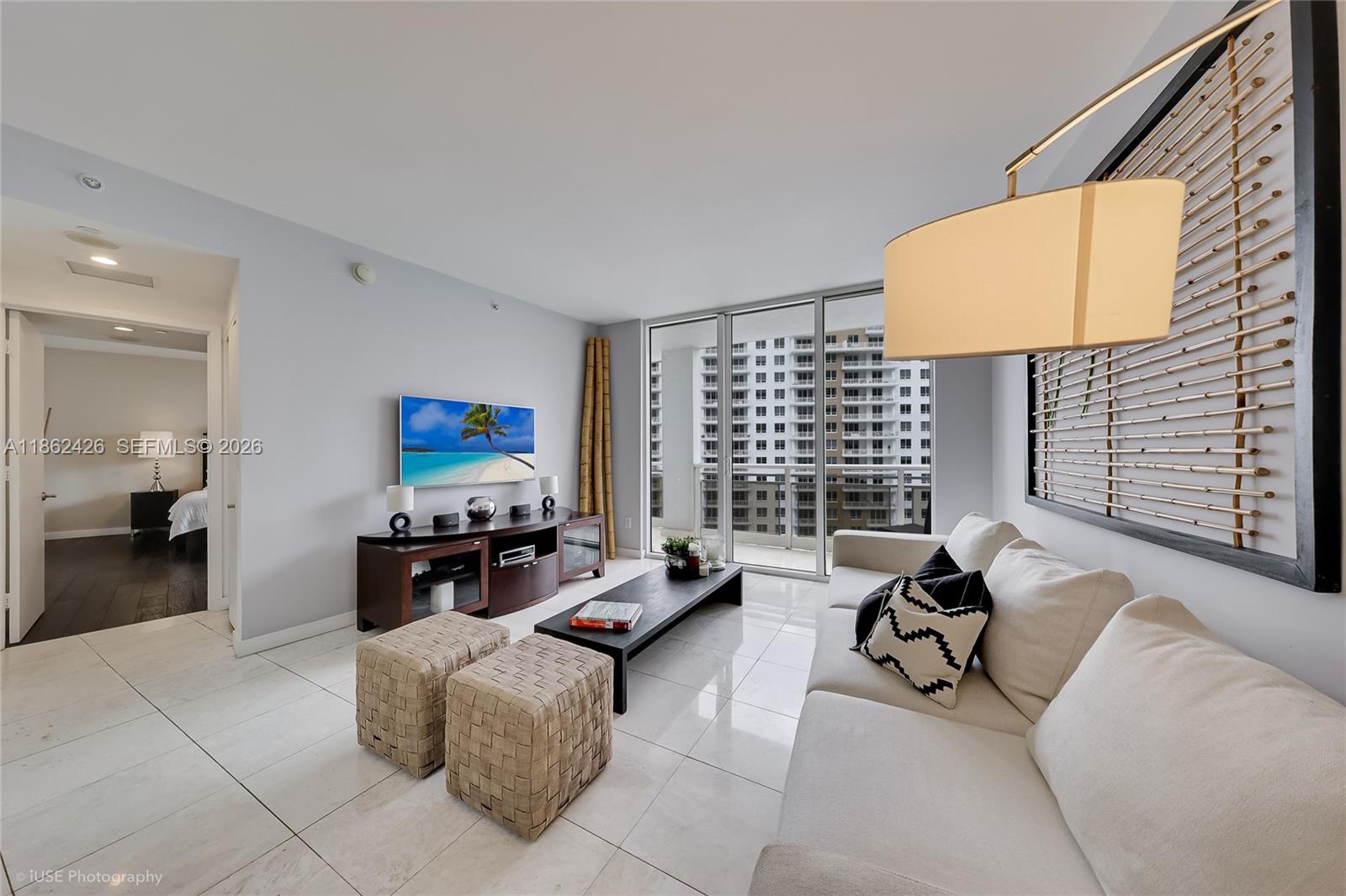 CARBONELL CONDO - Residential