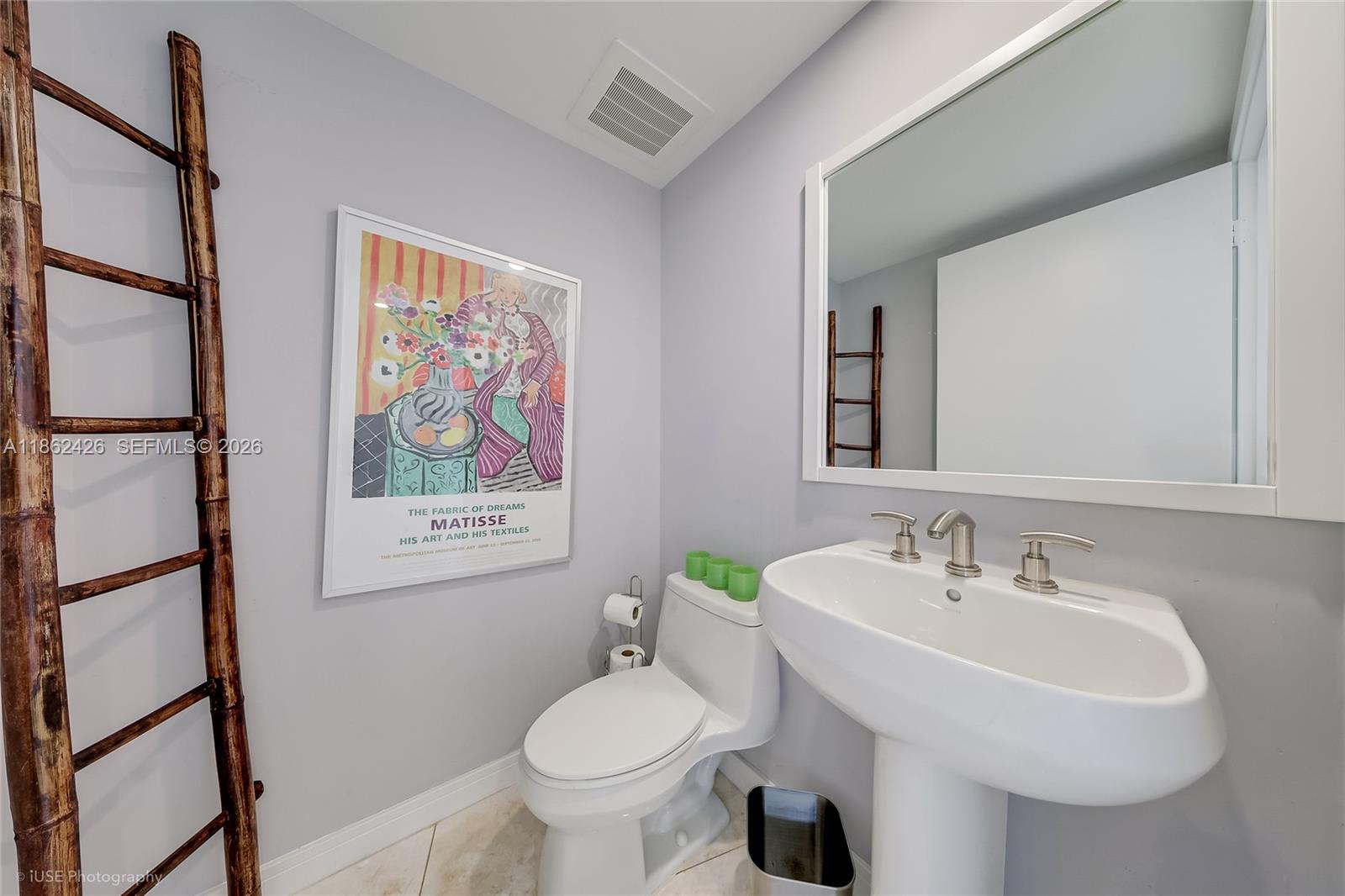 CARBONELL CONDO - Residential