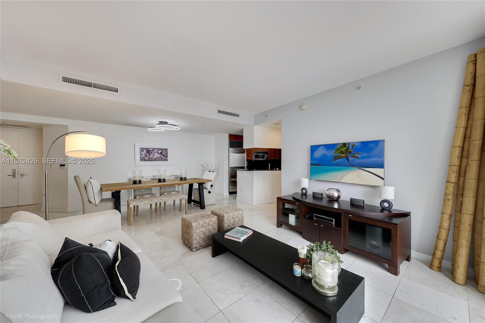 CARBONELL CONDO - Residential