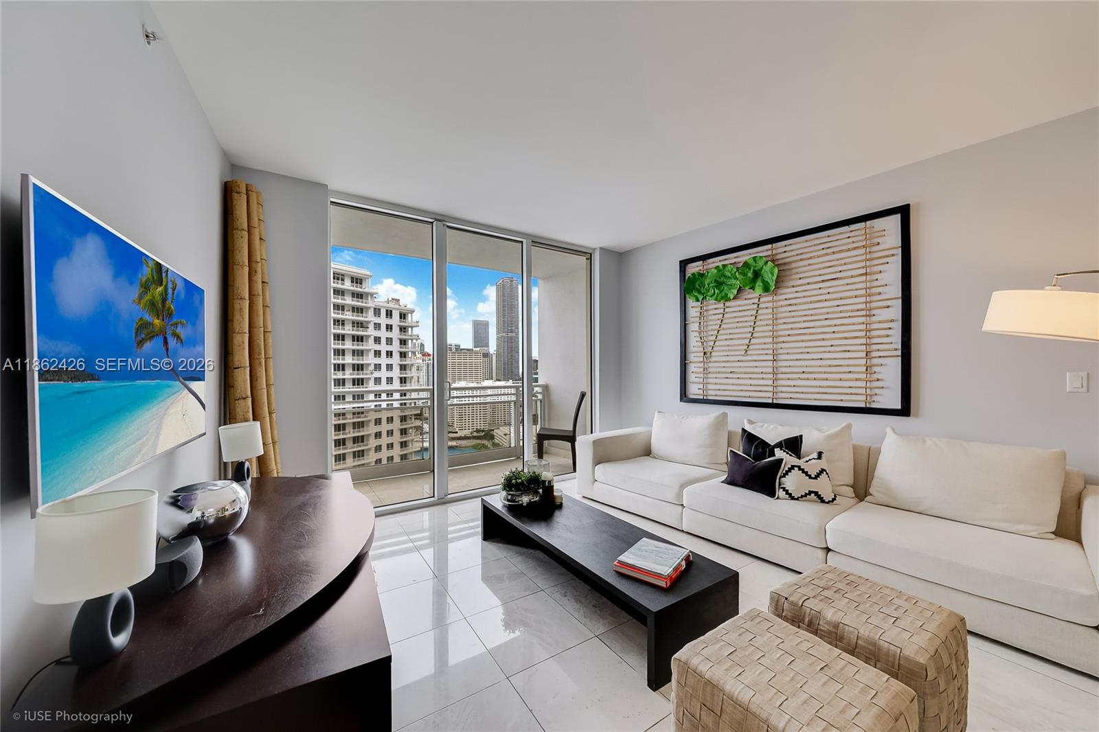 CARBONELL CONDO - Residential