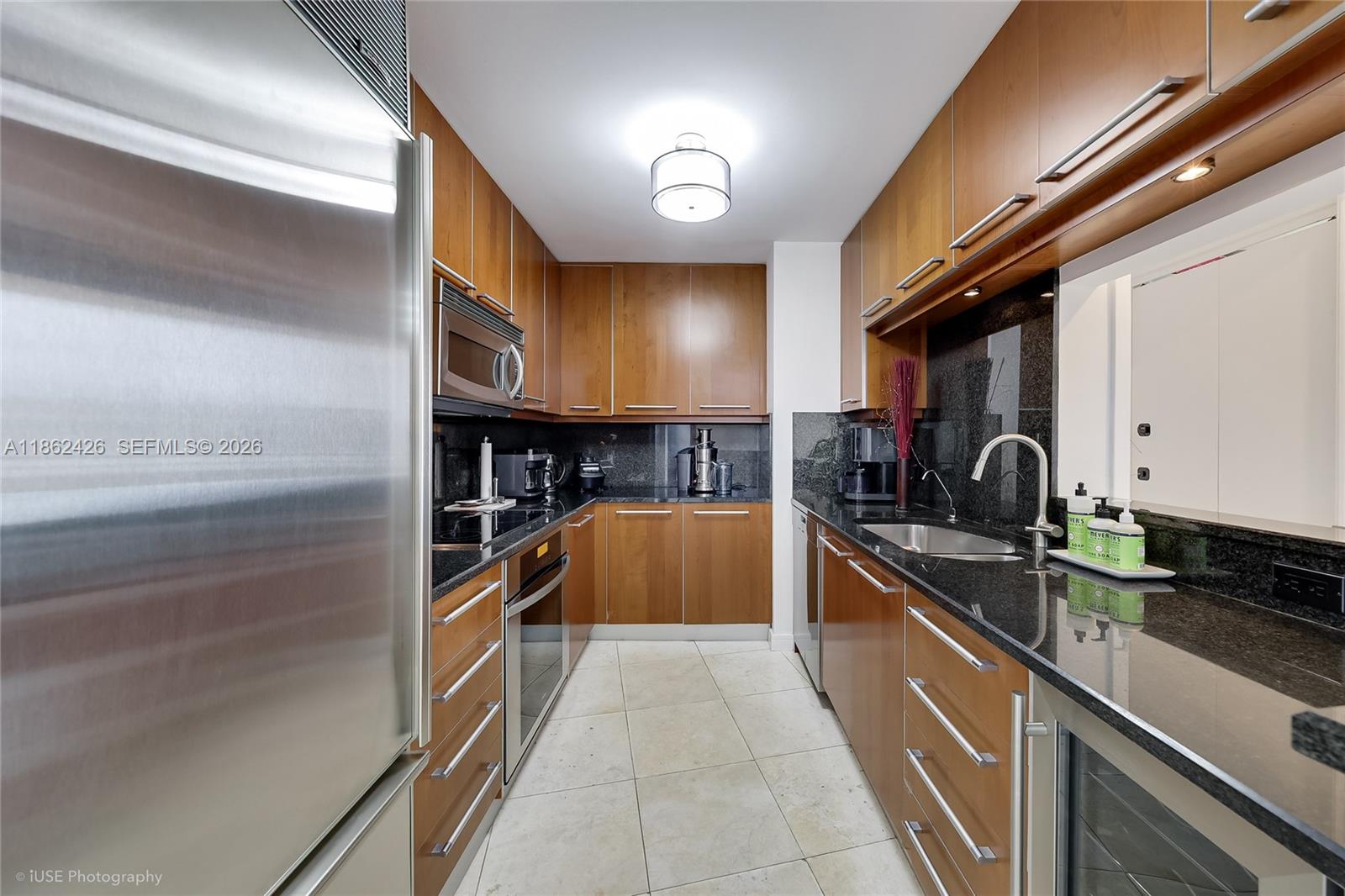 CARBONELL CONDO - Residential