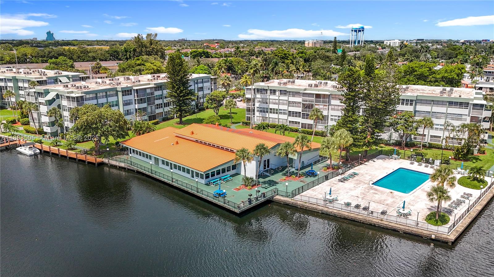 WATERGATE CONDOMINIUM NO - Residential