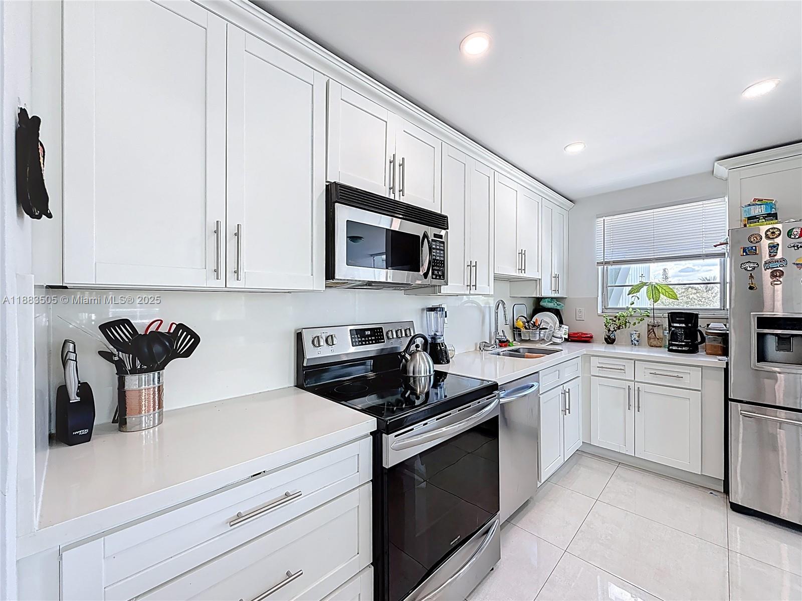 WATERGATE CONDOMINIUM NO - Residential