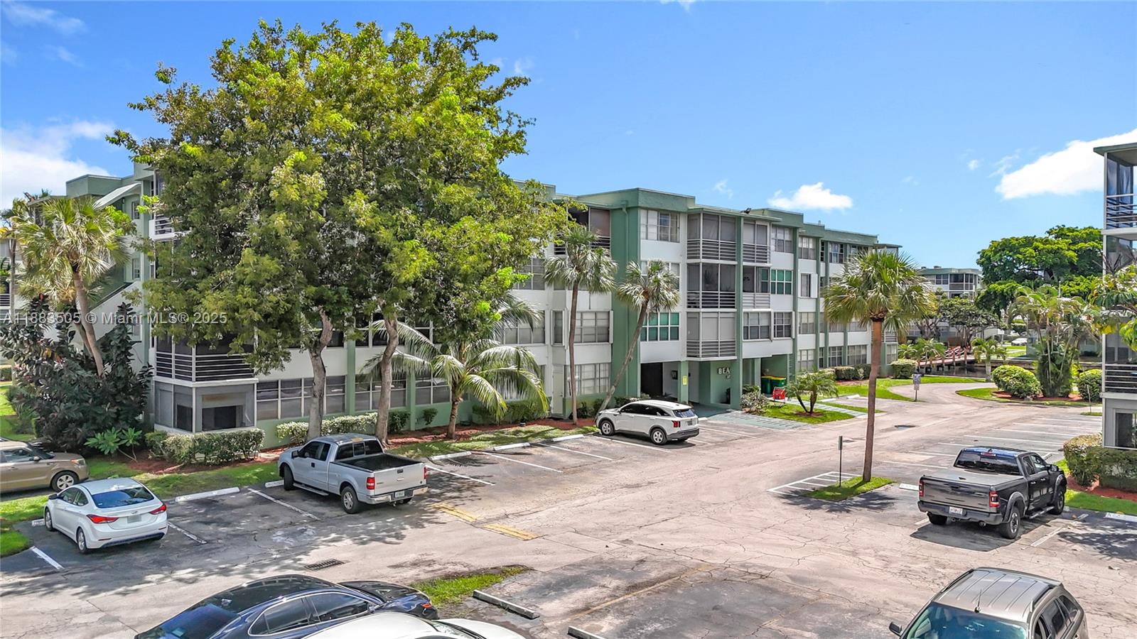 WATERGATE CONDOMINIUM NO - Residential