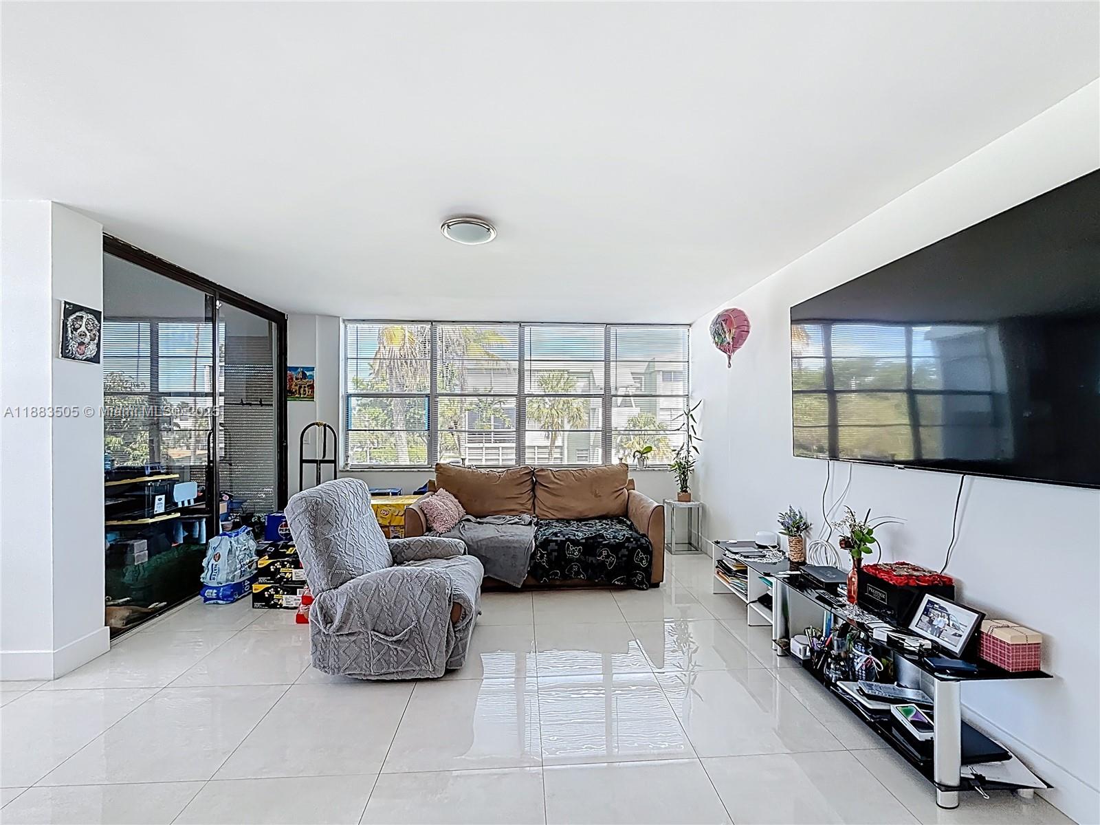 WATERGATE CONDOMINIUM NO - Residential