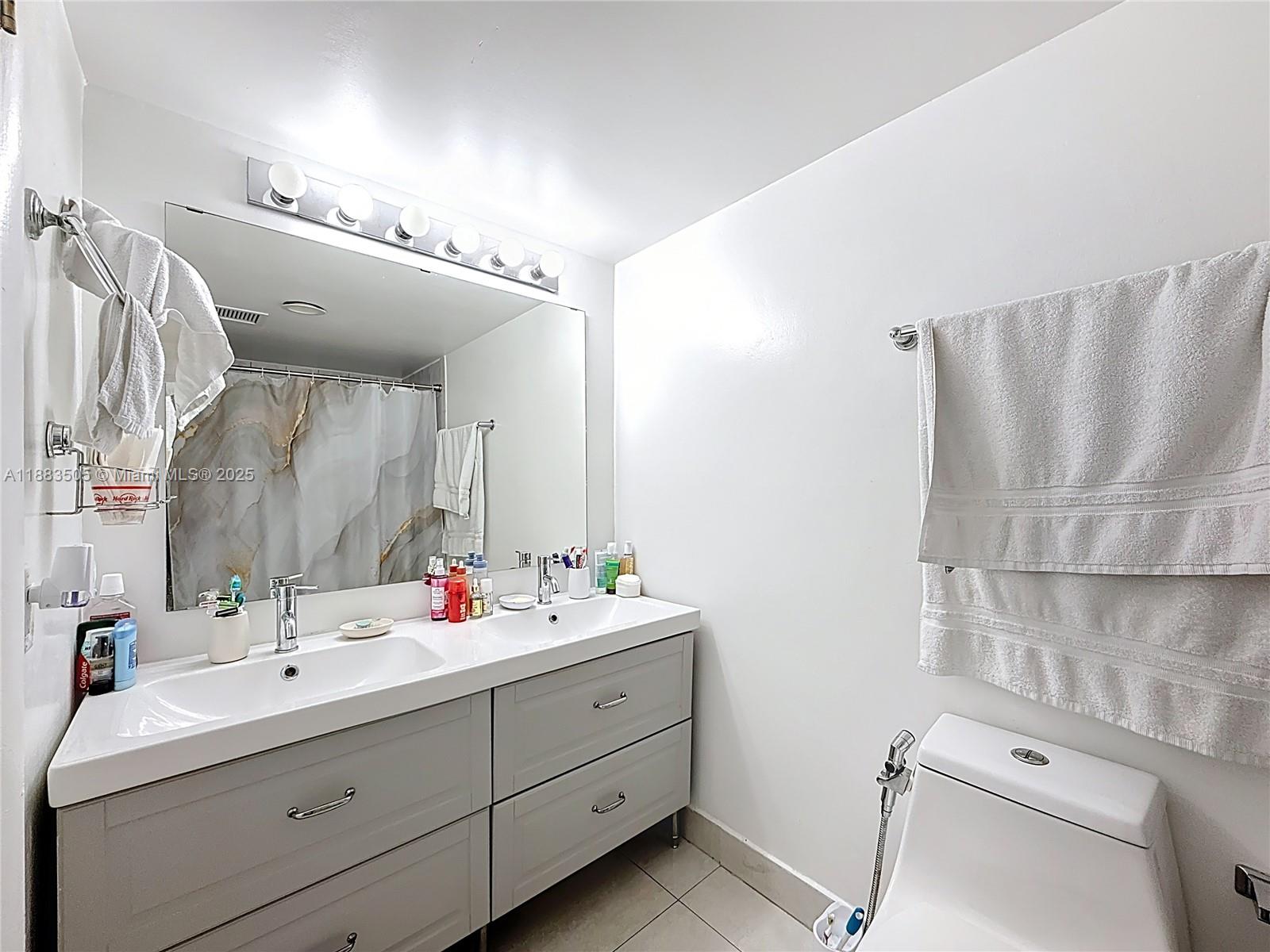 WATERGATE CONDOMINIUM NO - Residential