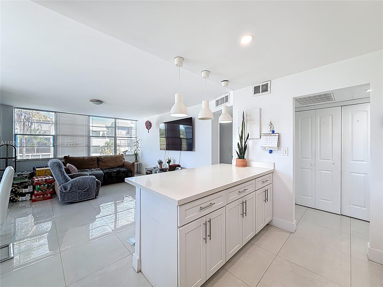 WATERGATE CONDOMINIUM NO - Residential