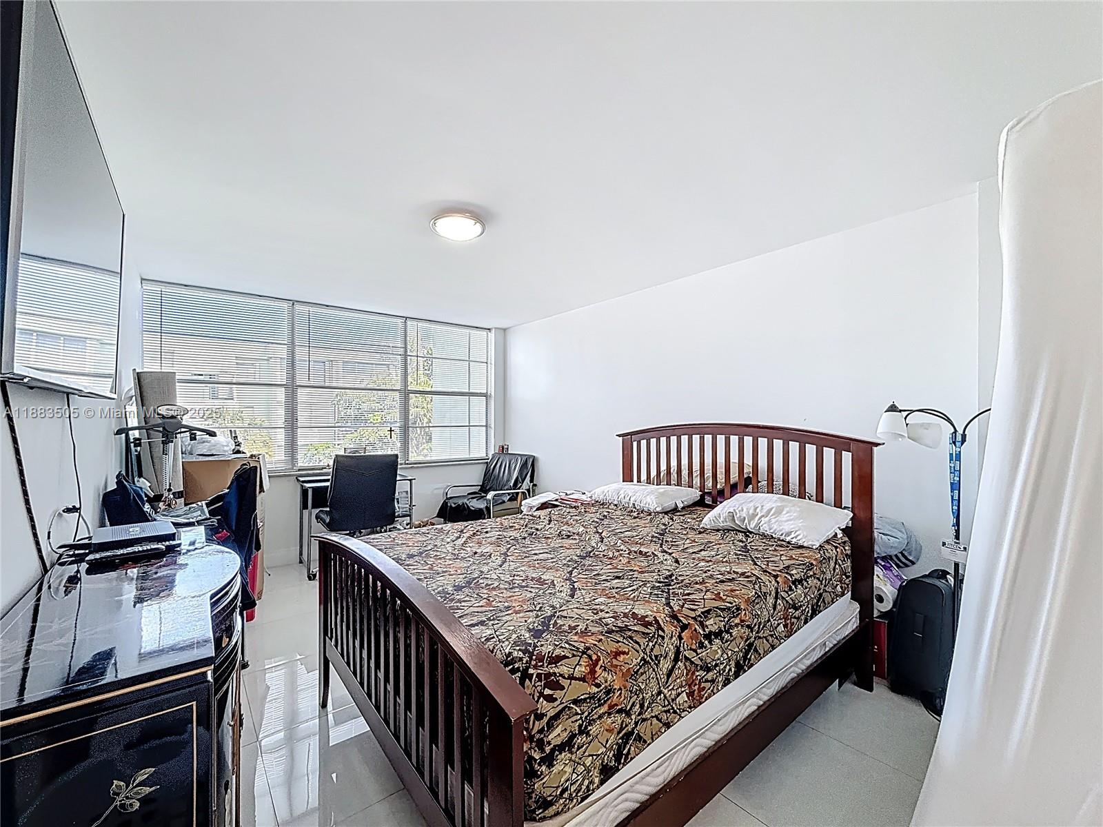 WATERGATE CONDOMINIUM NO - Residential