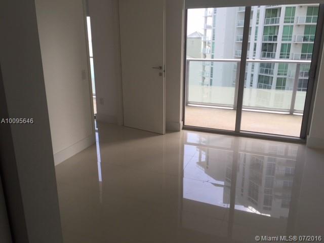 BRICKELL HOUSE - Residential Lease