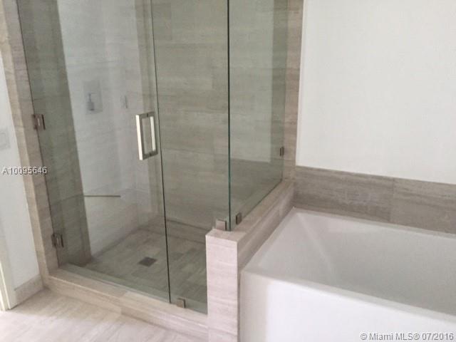 BRICKELL HOUSE - Residential Lease