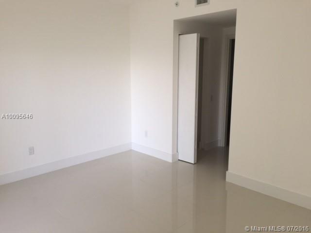 BRICKELL HOUSE - Residential Lease