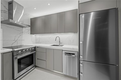 999 Brickell Bay Dr 904 Miami FL 33131