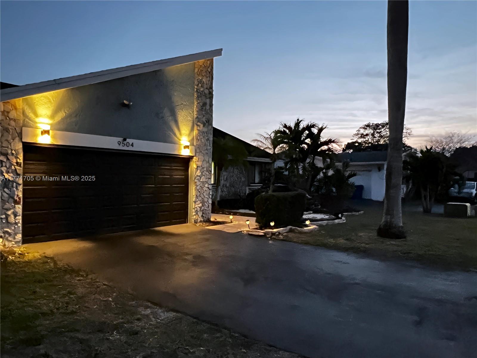 Property for Sale at 9504 Nw 46th St, Sunrise, Miami-Dade County, Florida - Bedrooms: 3 
Bathrooms: 2  - $624,999