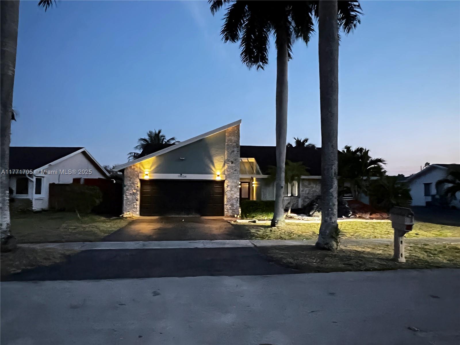 9504 NW 46th St