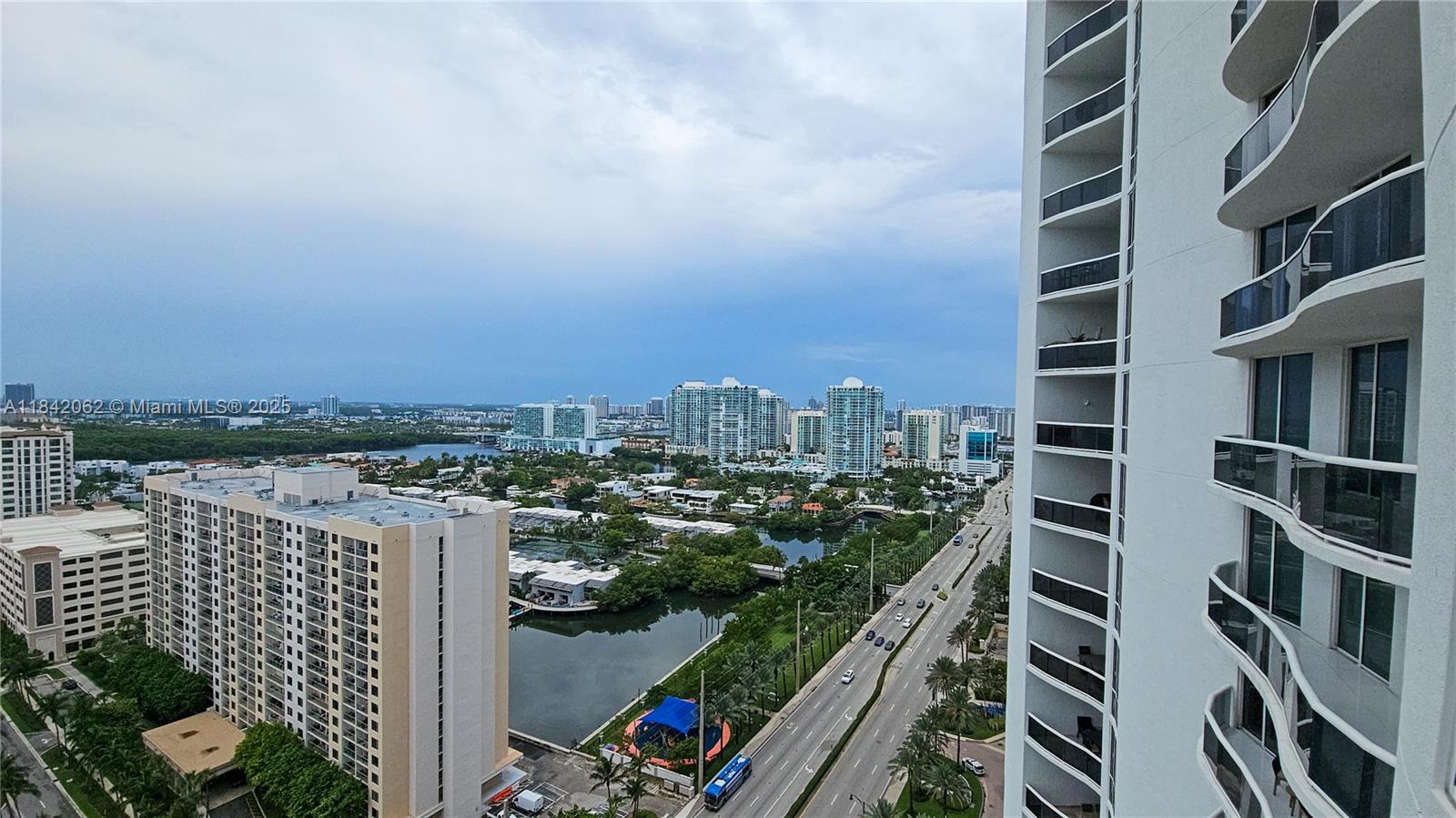 TDR TOWER II CONDO - Residential Lease