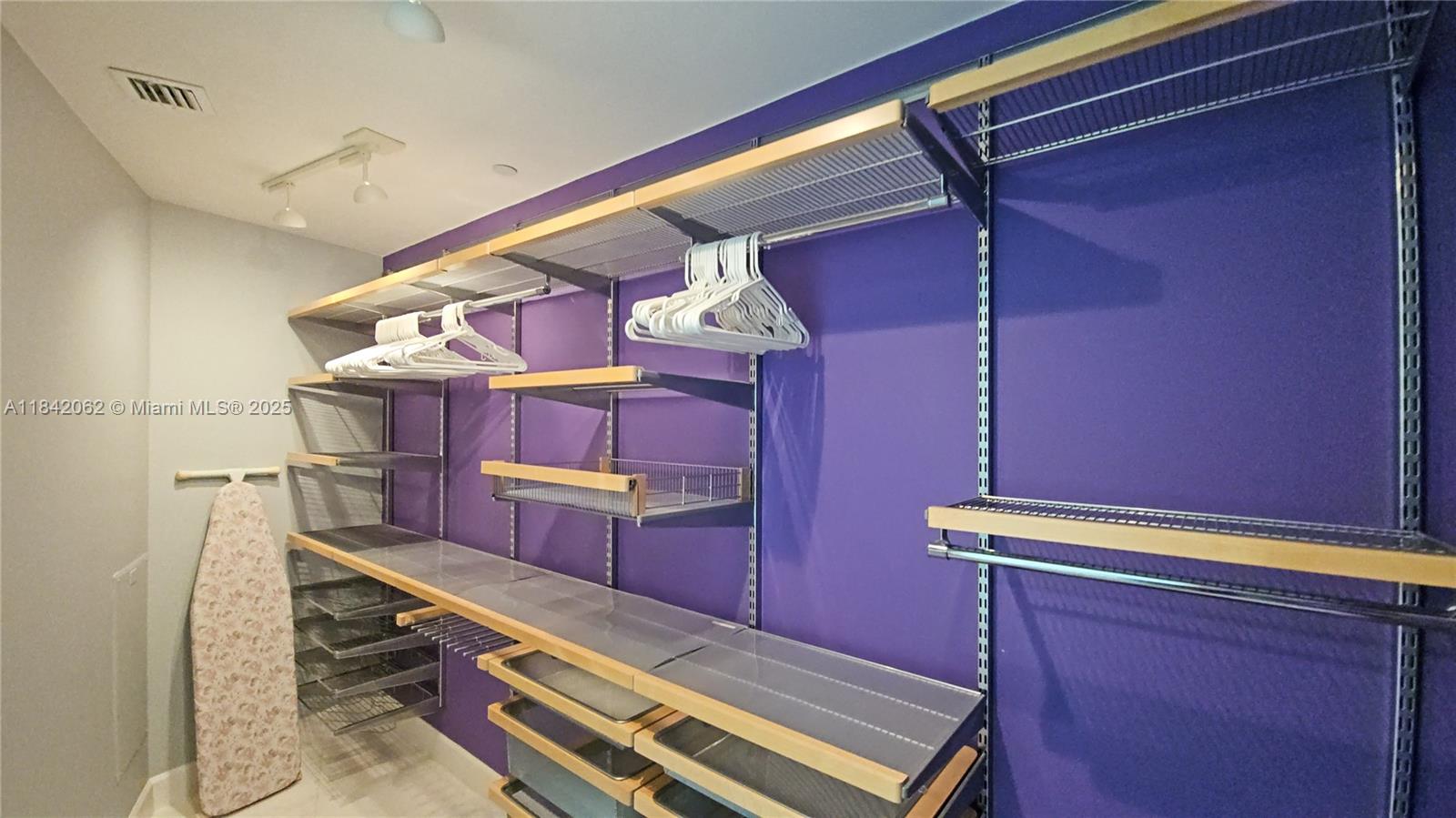 TDR TOWER II CONDO - Residential Lease