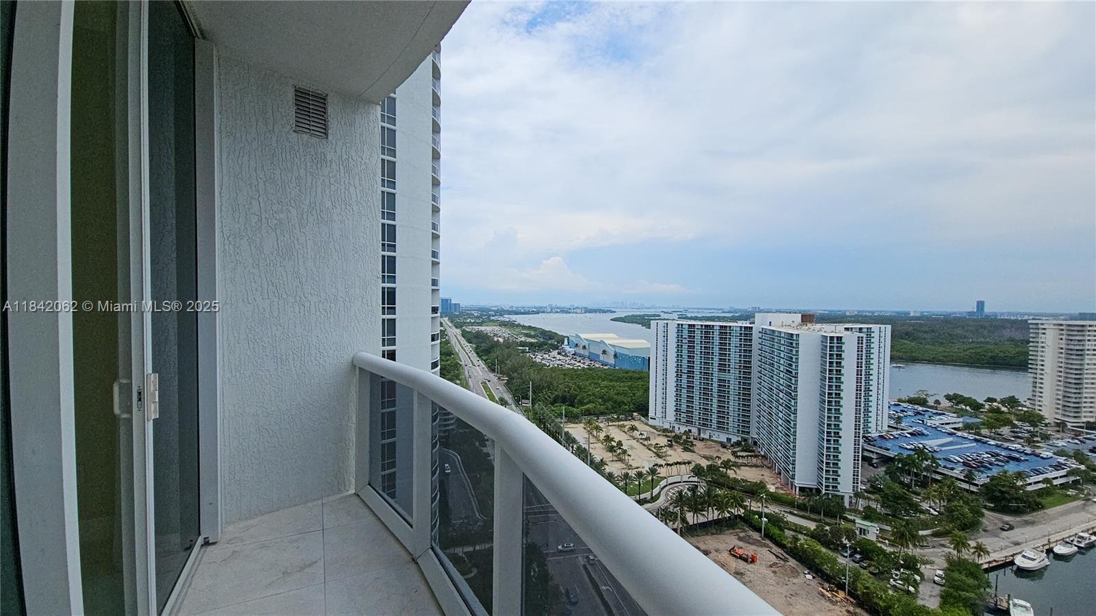TDR TOWER II CONDO - Residential Lease