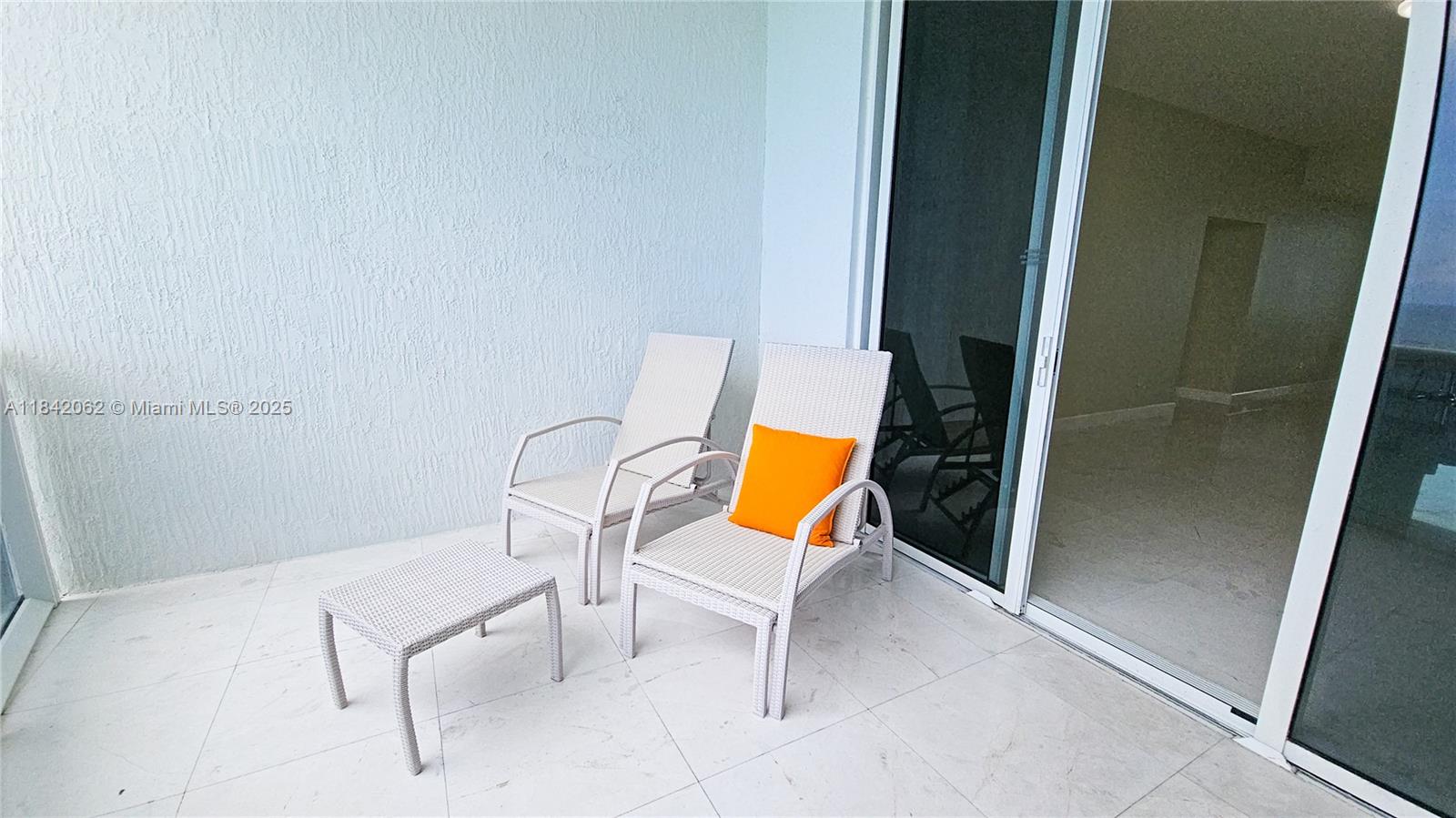 TDR TOWER II CONDO - Residential Lease