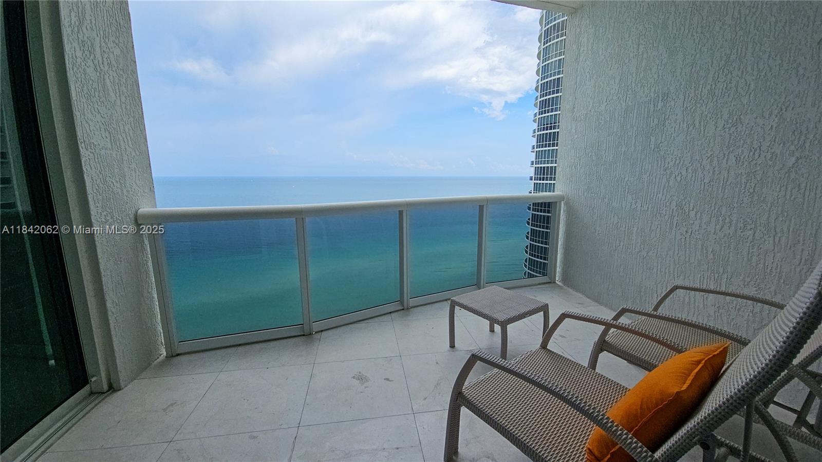 TDR TOWER II CONDO - Residential Lease