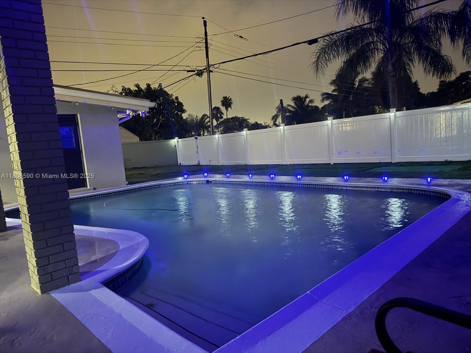 Rental Property at Address Not Disclosed, Pembroke Pines, Miami-Dade County, Florida - Bedrooms: 3 
Bathrooms: 3  - $3,600 MO.