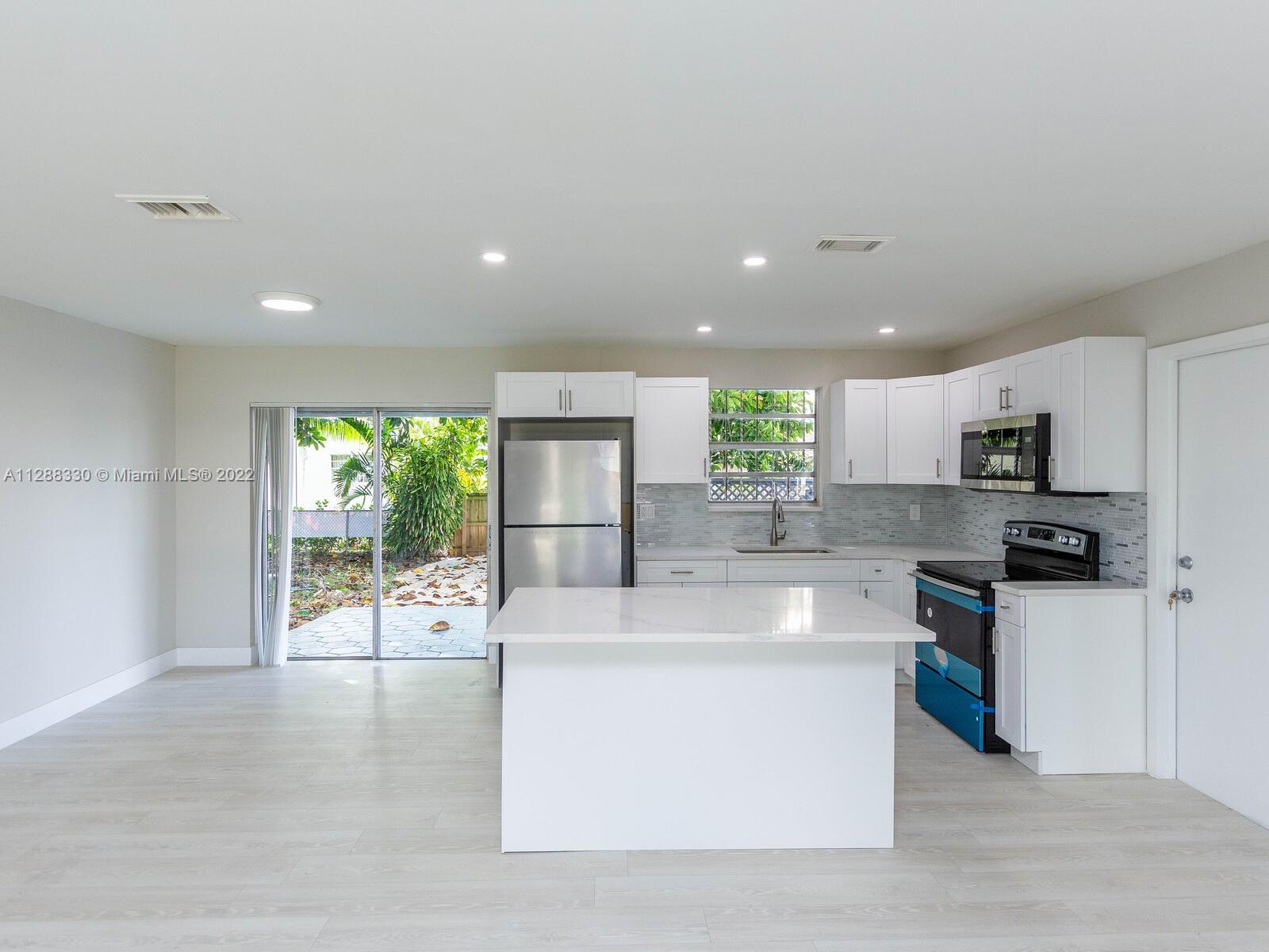 Photo 10 of 41 of 13030 SW 260th St house