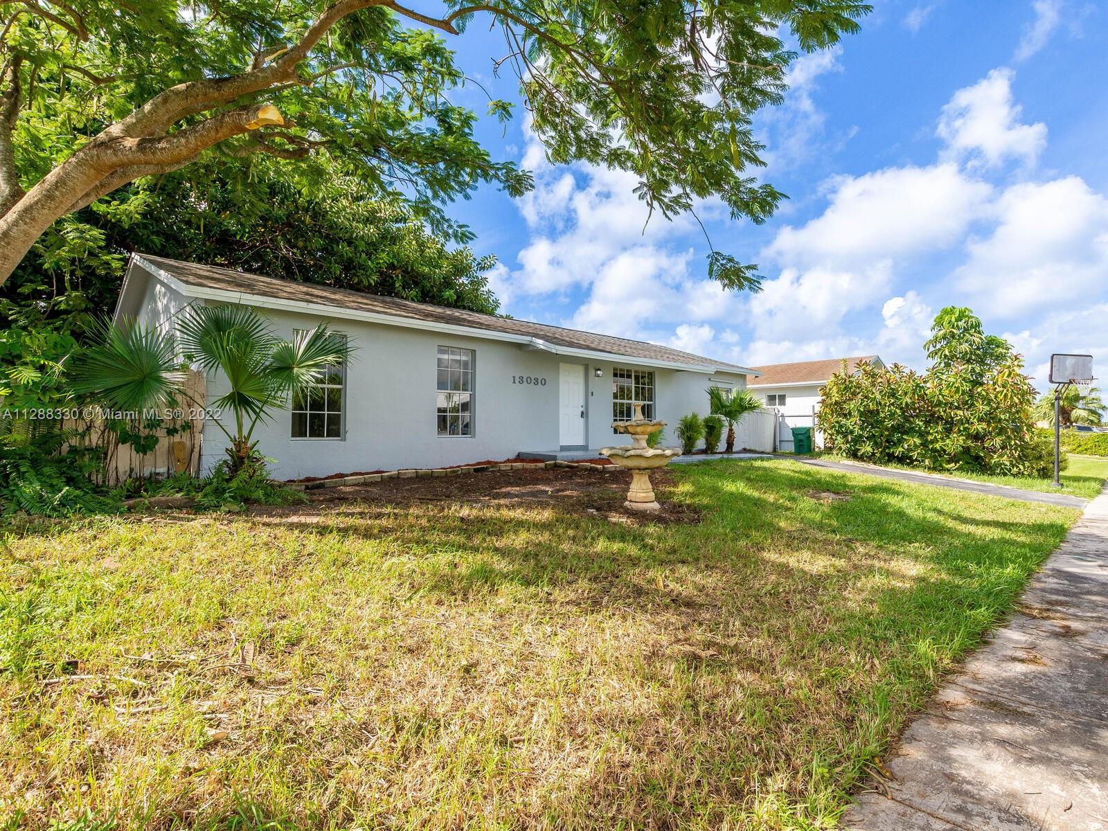 Photo 3 of 41 of 13030 SW 260th St house